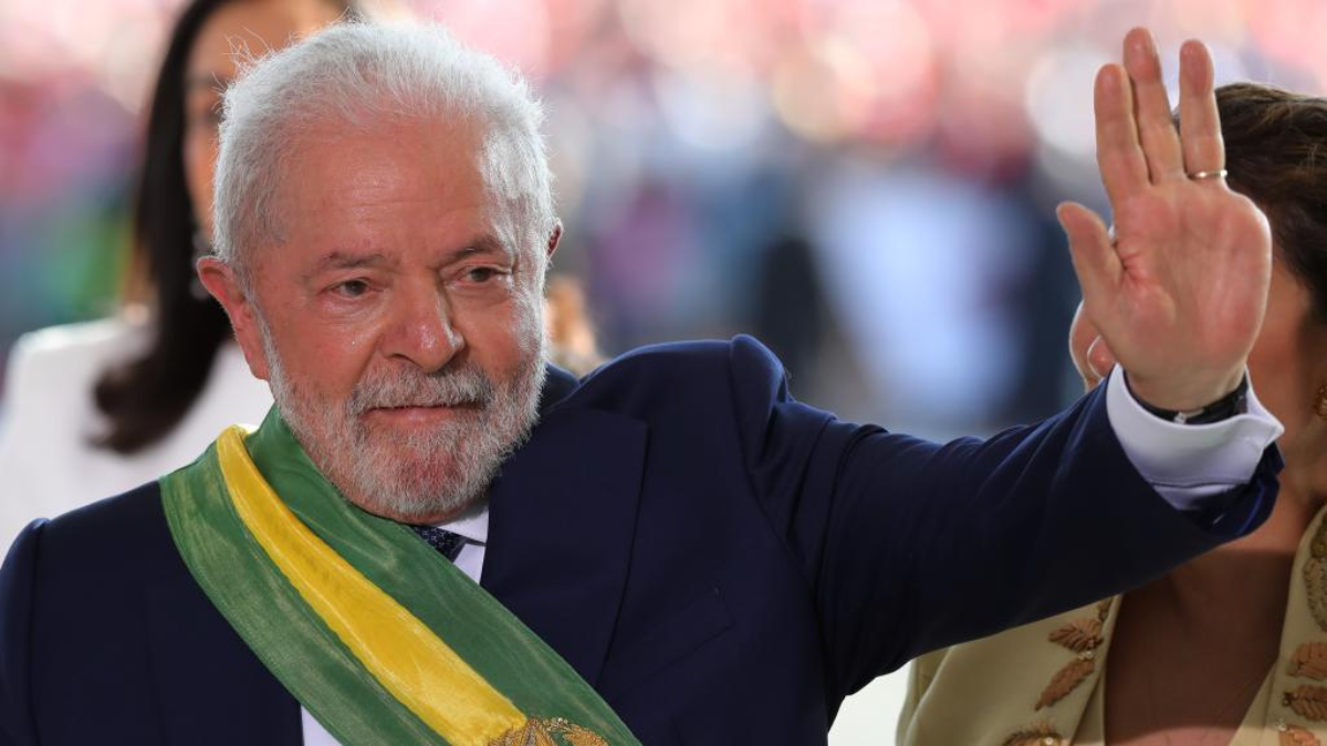 Lula exige aclaraciones y frena debut 'bet' de Caixa en Brasil