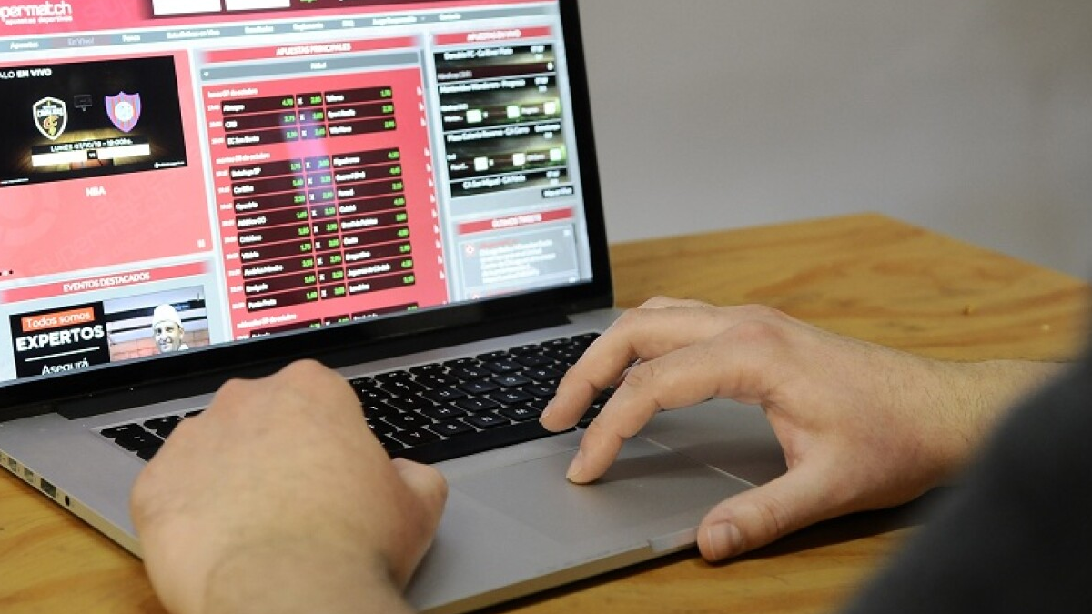 Montevideo: crece preocupación por juego online en alumnos (27%