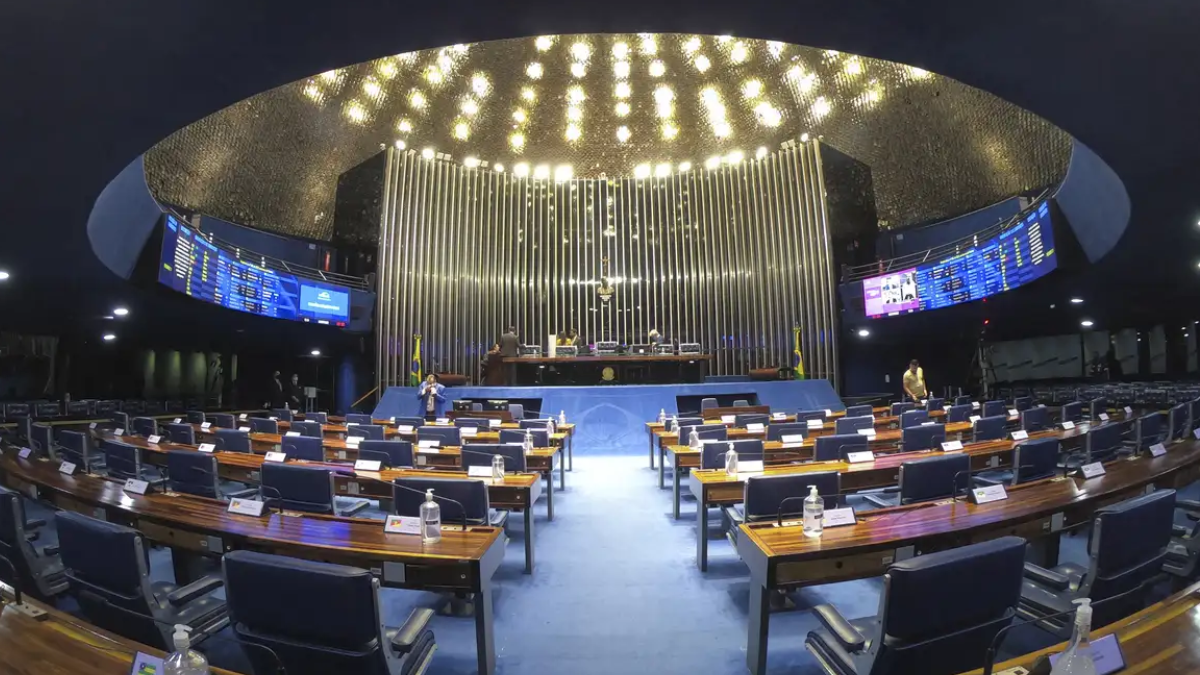Senado: aplazada votación de ley tributaria para apuestas y fintech