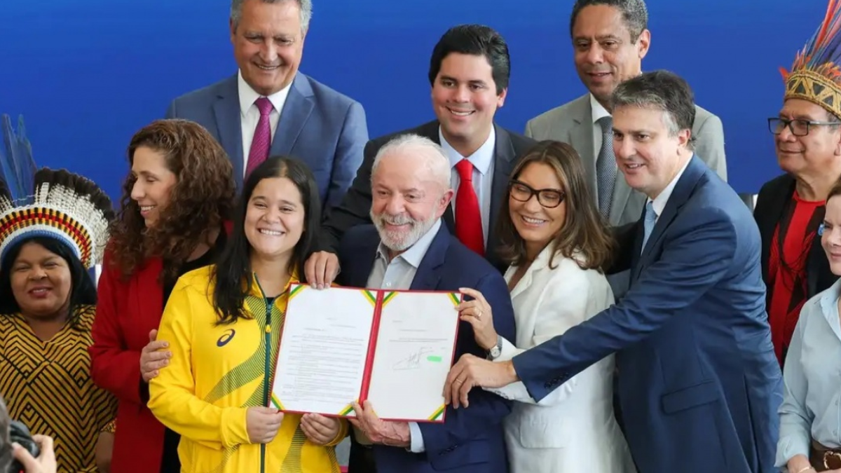 Diputados: "Sí" a la Federal del Deporte en Brasil