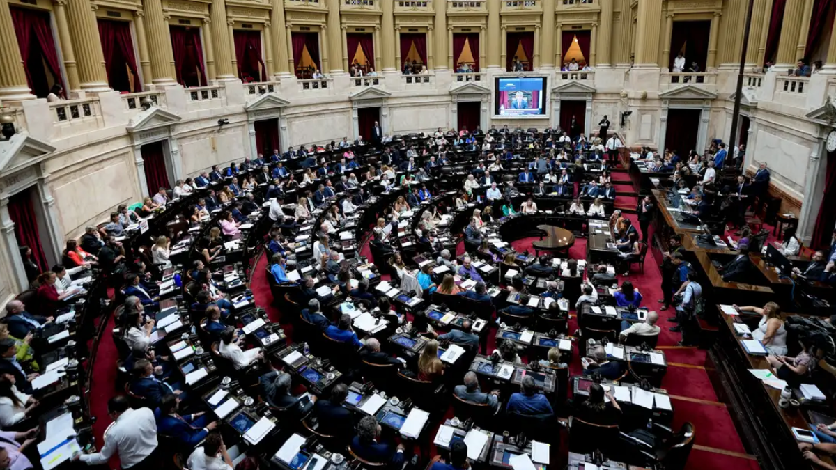 Nuevos proyectos reactivan el debate por las apuestas en Argentina