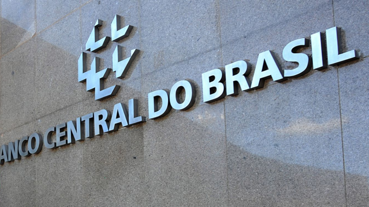 Banco Central de Brasil y bancos contra juego online ilegal