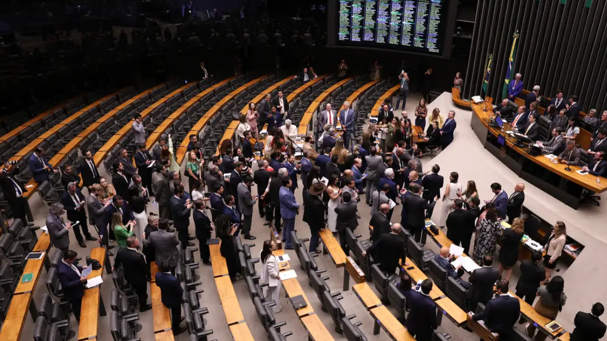 Brasil evalúa endurecer las apuestas con una medida provisional