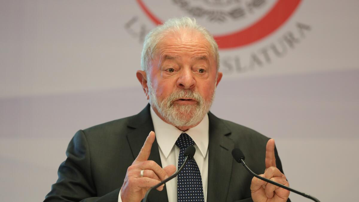 Lula propõe fechar plataformas de apostas por dívidas familiares no