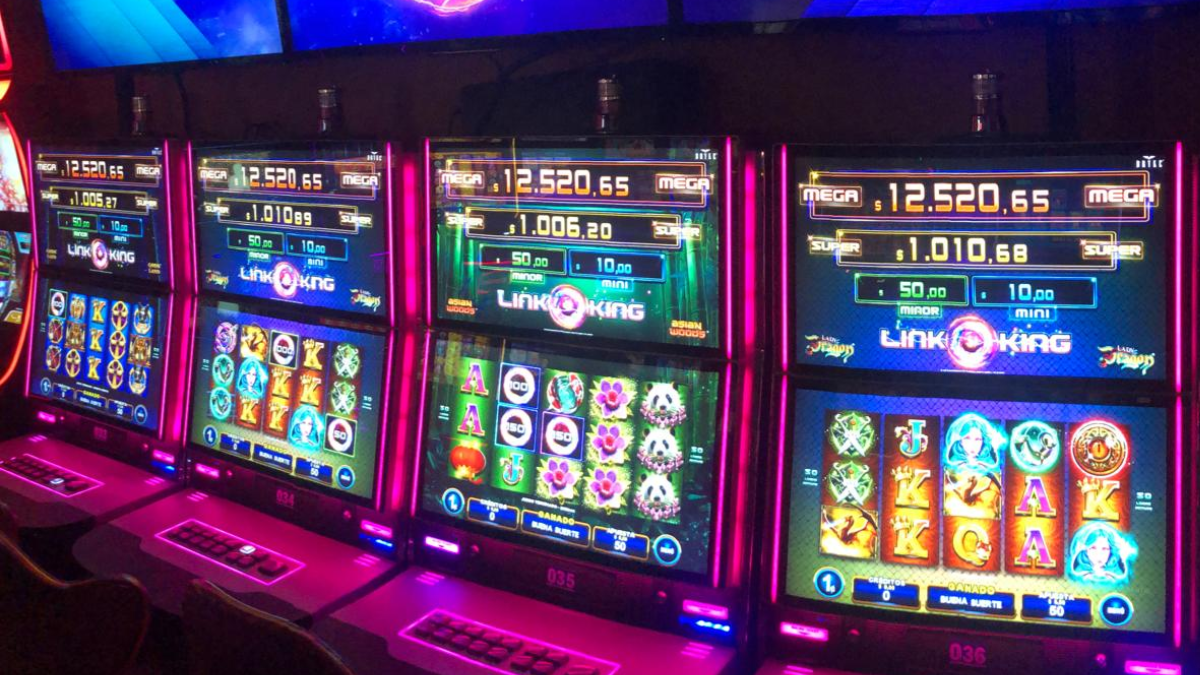 Comisión de Juegos PR debe tramitar licencias de tragamonedas en ruta